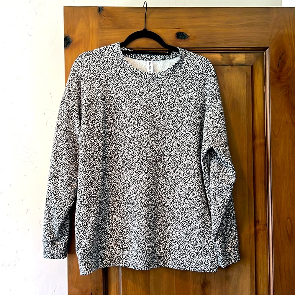 Athleta black-and-white soft sweatshirt, size medium